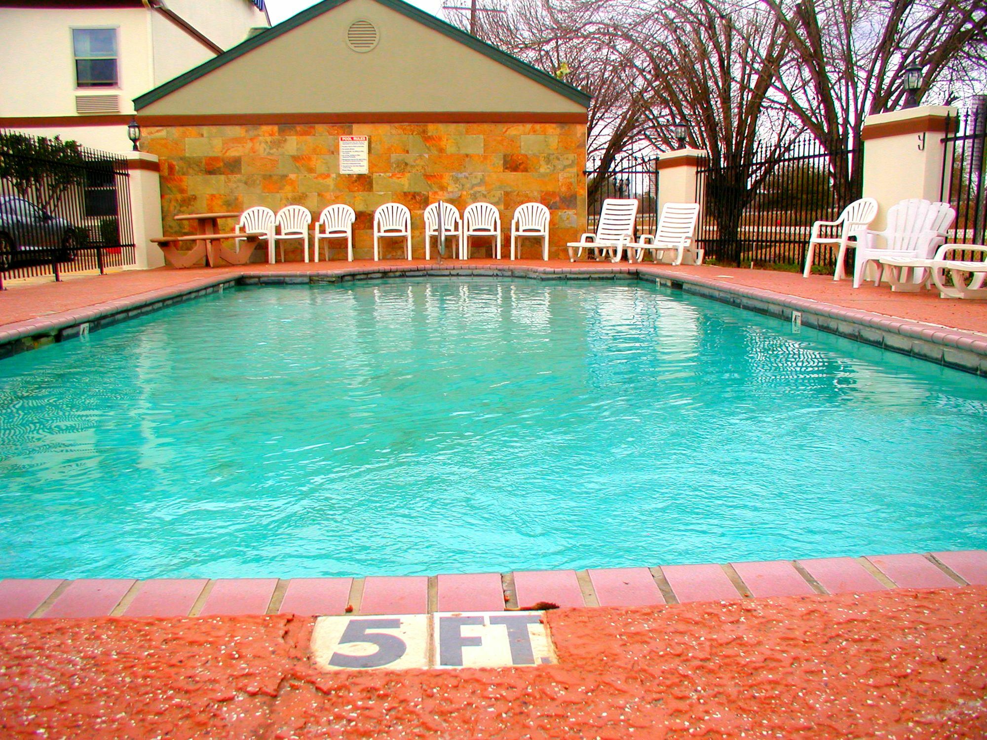 Days Inn By Wyndham Denham Springs-Baton Rouge East Exterior photo